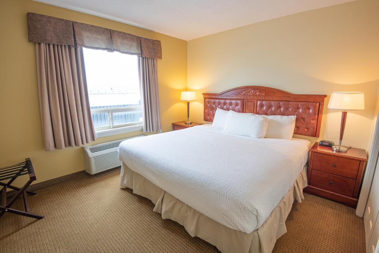 Days Inn By Wyndham Bonnyville Exterior photo