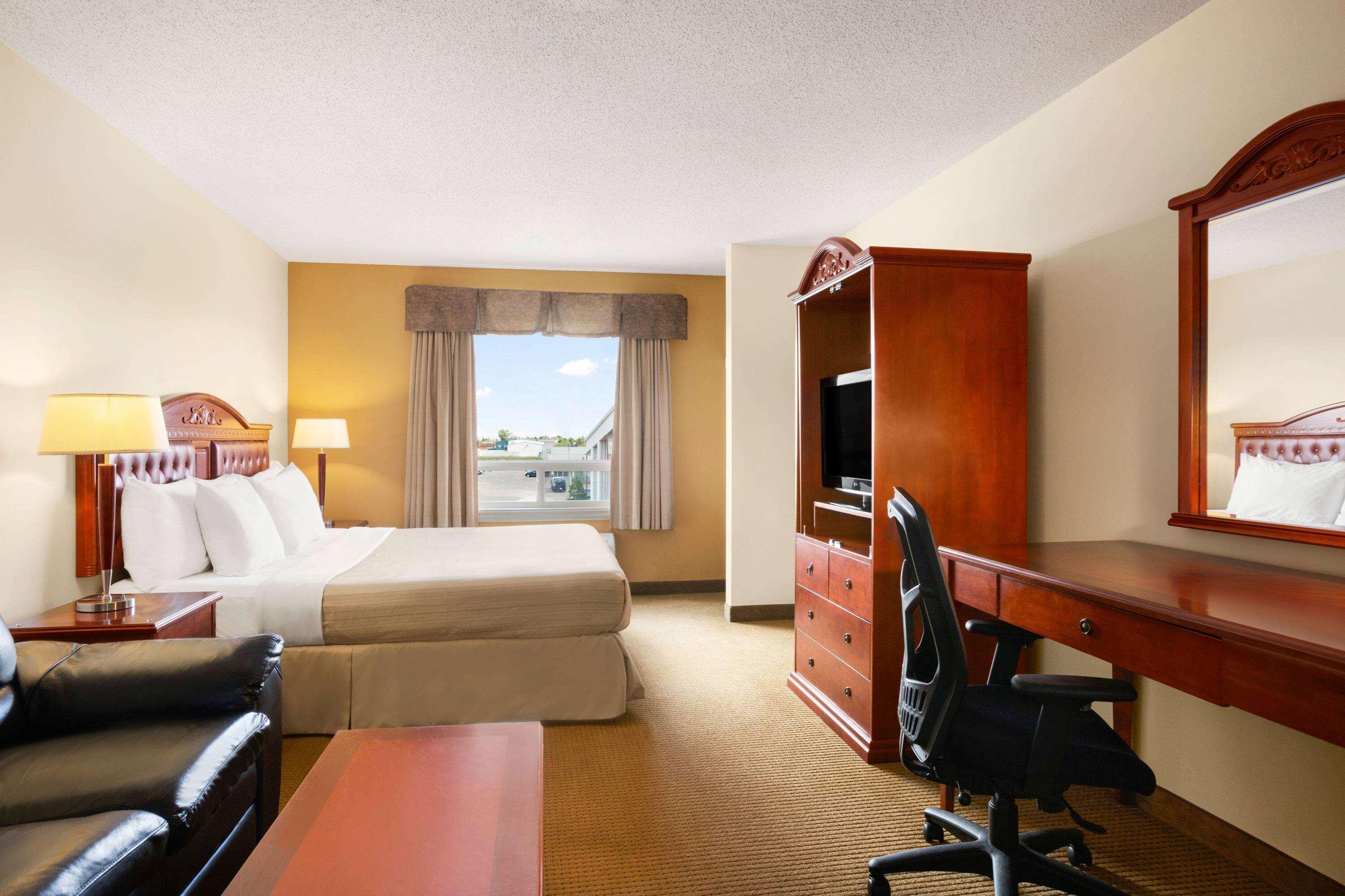 Days Inn By Wyndham Bonnyville Exterior photo